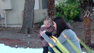 Картинки по запросу "Arizona police deliver 5 tons of snow for 2-year-old girl with heart defect""